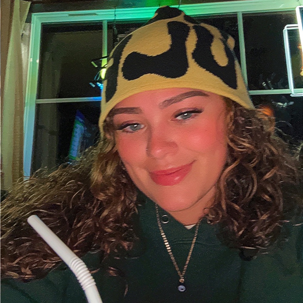 Meet your Posher, Kayla